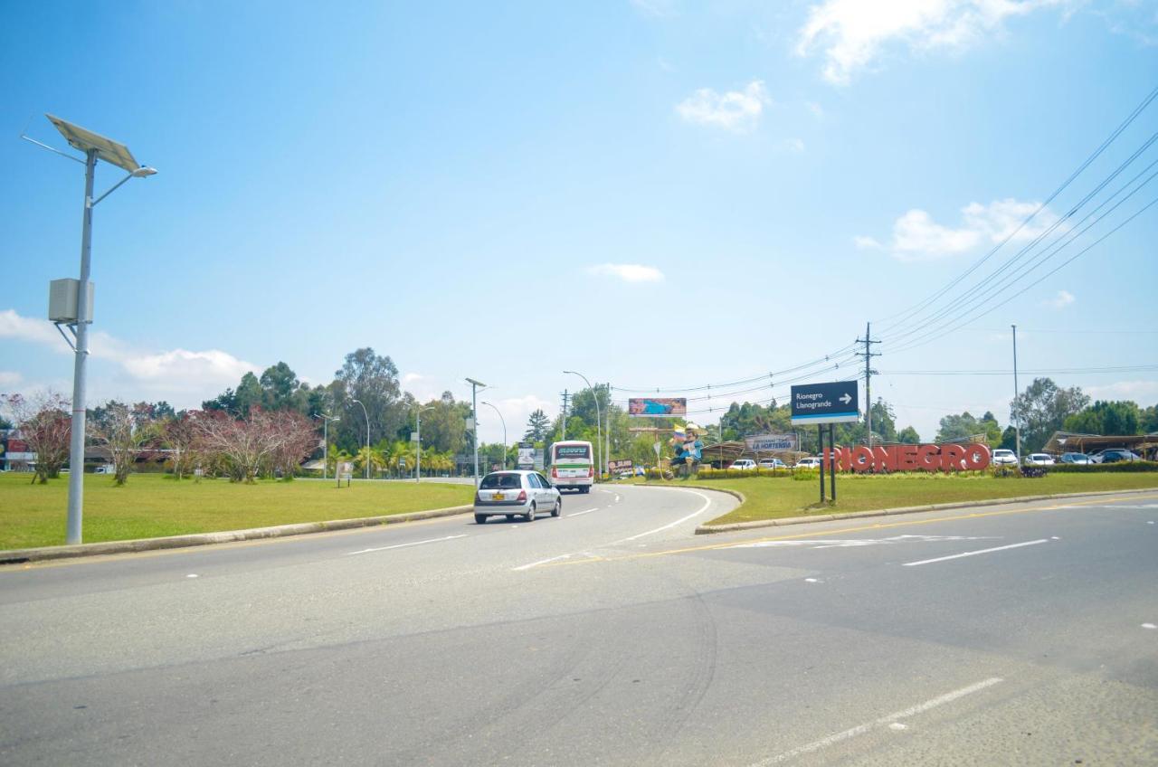 Llanogrande Airport By Bernalo Hotels Rionegro Exteriör bild