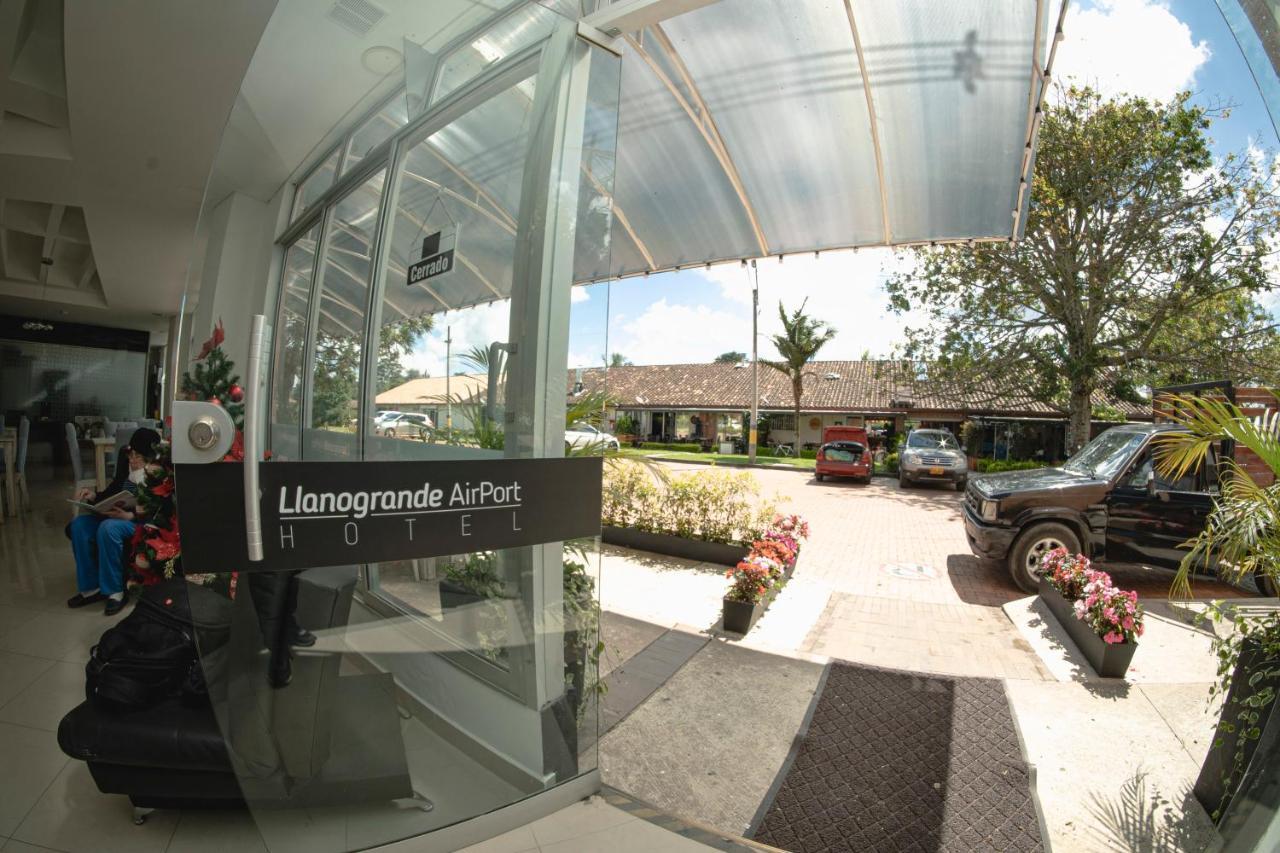 Llanogrande Airport By Bernalo Hotels Rionegro Exteriör bild